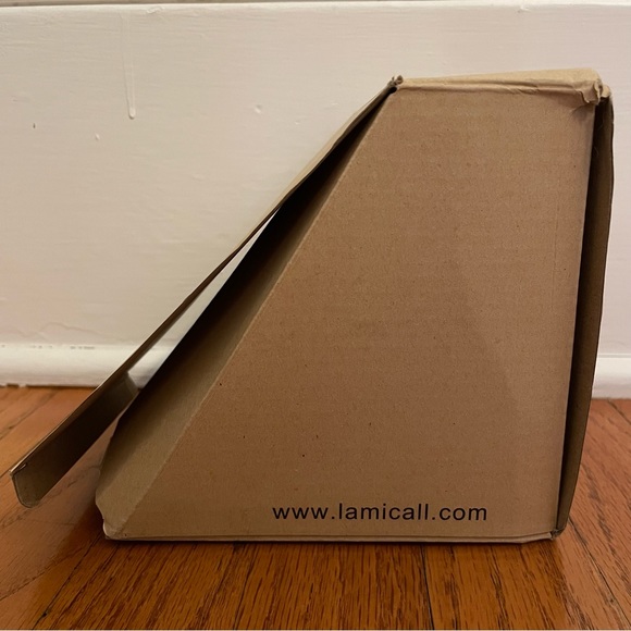 BNIB Adjustable Lamicall Phone and Tablet Stand (5-13 inch) - Silver - Picture 10 of 13